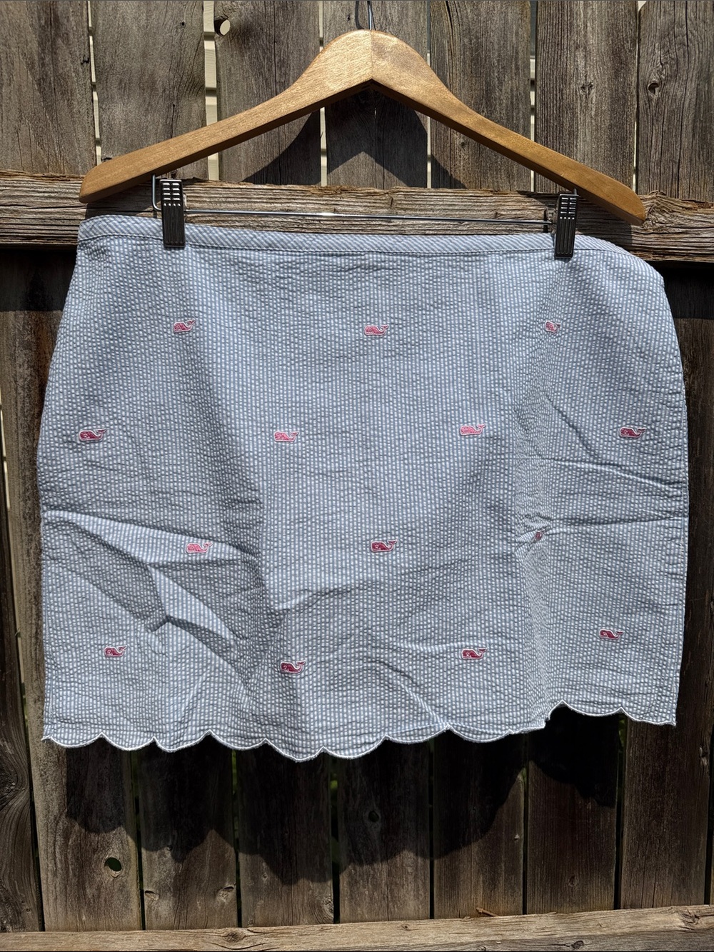 Vineyard Vines Seersucker Whale Embroidered Scallop Hem Skirt